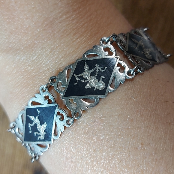 Antique Silver Siamese Dancer Link Bracelet - Picture 15 of 15